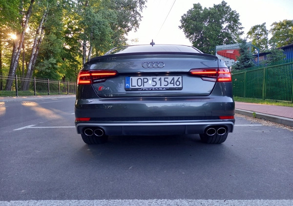 Audi S4 cena 132000 przebieg: 136000, rok produkcji 2018 z Ząbki małe 529